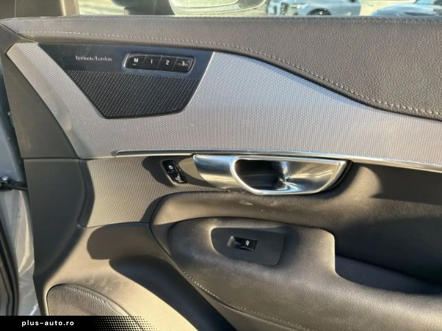 VOLVO XC90 Plus Dark T8 AWD 7-Sitzer