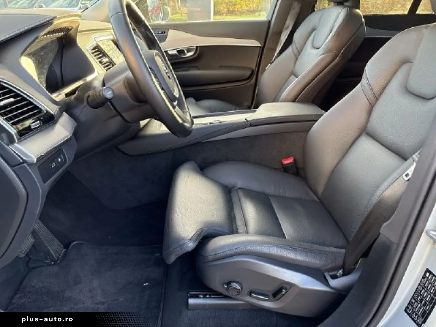 VOLVO XC90 Plus Dark T8 AWD 7-Sitzer