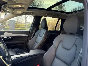 VOLVO XC90 Plus Dark T8 AWD 7-Sitzer