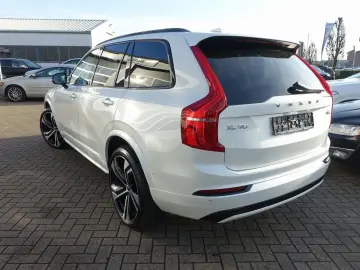 VOLVO XC90 Ultra Dark T8 AWD Plug-in 360 Cam Massa