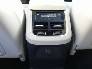 VOLVO XC90 Ultra Dark T8 AWD Plug-in 360 Cam Massa