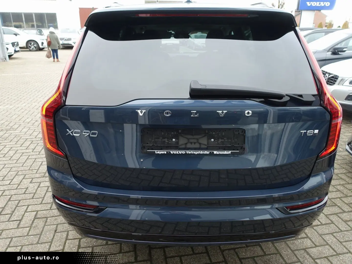 VOLVO XC90 T8 Dark AWD B&W HeadUP Pano 360  FourC