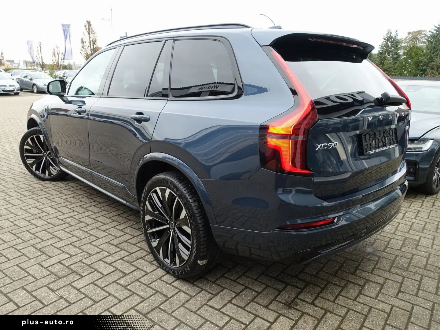 VOLVO XC90 T8 Dark AWD B&W HeadUP Pano 360  FourC
