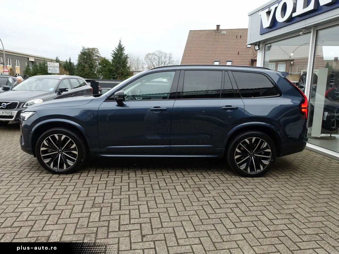 VOLVO XC90 T8 Dark AWD B&W HeadUP Pano 360  FourC