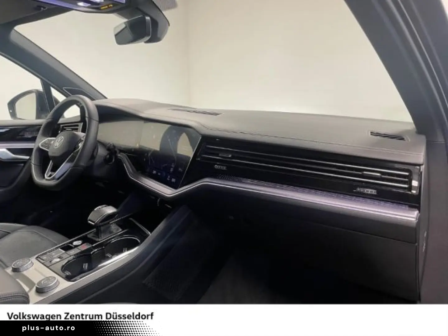 VW Touareg R-Line 3.0 TDI DSG 4Motion