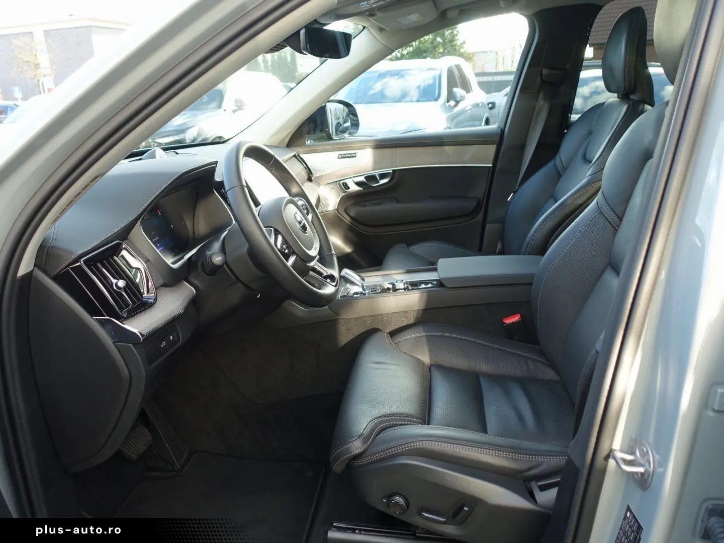 VOLVO XC90 Plus T8 AWD Plug-in Hybrid FourC Pano