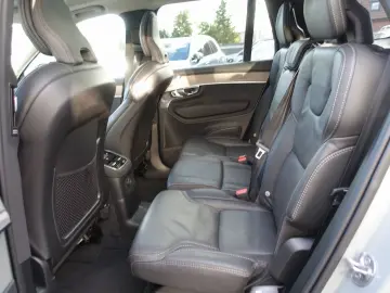 VOLVO XC90 Plus T8 AWD Plug-in Hybrid FourC Pano