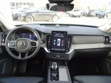 VOLVO XC90 Plus T8 AWD Plug-in Hybrid FourC Pano