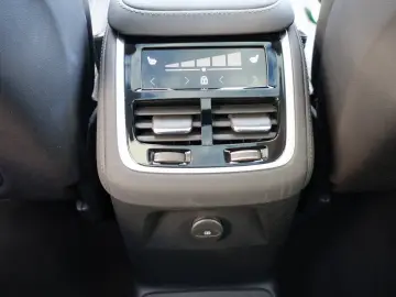 VOLVO XC90 Plus T8 AWD Plug-in Hybrid FourC Pano