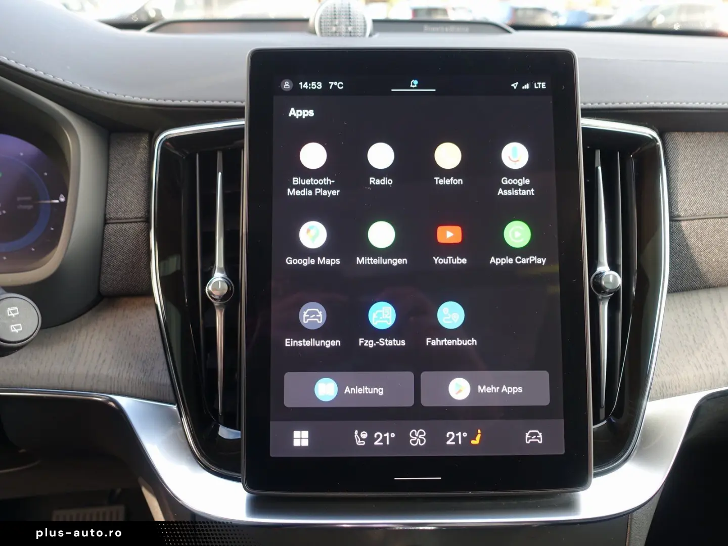 VOLVO XC90 Plus T8 AWD Plug-in Hybrid FourC Pano