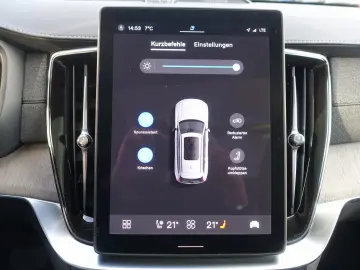 VOLVO XC90 Plus T8 AWD Plug-in Hybrid FourC Pano