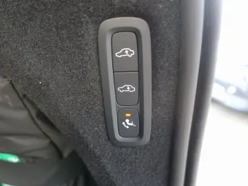 VOLVO XC90 Plus T8 AWD Plug-in Hybrid FourC Pano