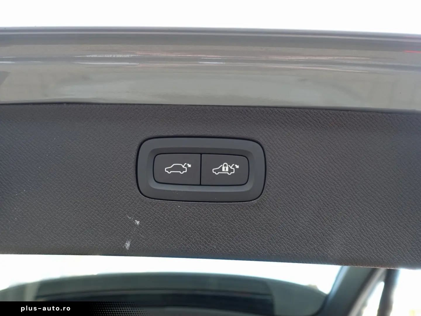 VOLVO XC90 Plus T8 AWD Plug-in Hybrid FourC Pano