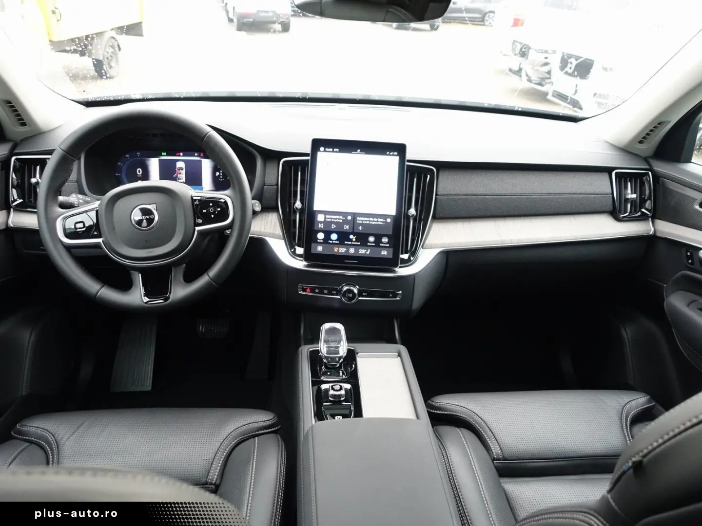 VOLVO XC90 Plus T8 AWD Plug-in Hybrid FourC Pano