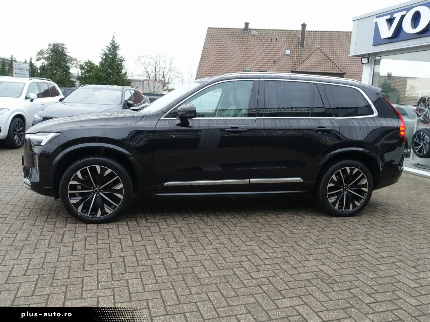 VOLVO XC90 Plus T8 AWD Plug-in Hybrid Pano H&K 360