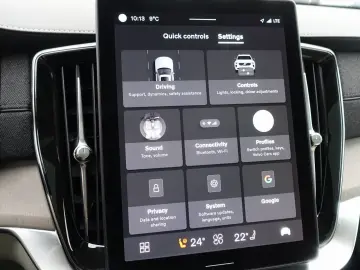 VOLVO XC90 Plus T8 AWD Plug-in Hybrid Pano H&K 360