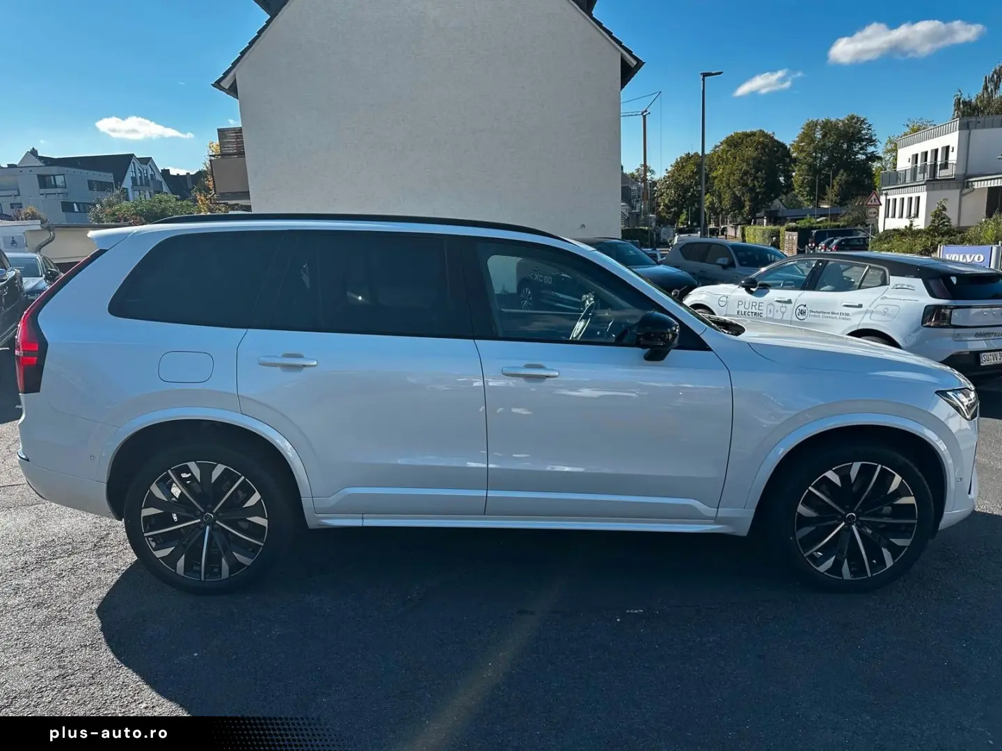 VOLVO XC90 T8 PlusDark FaceLift7-Sitzer Pano360
