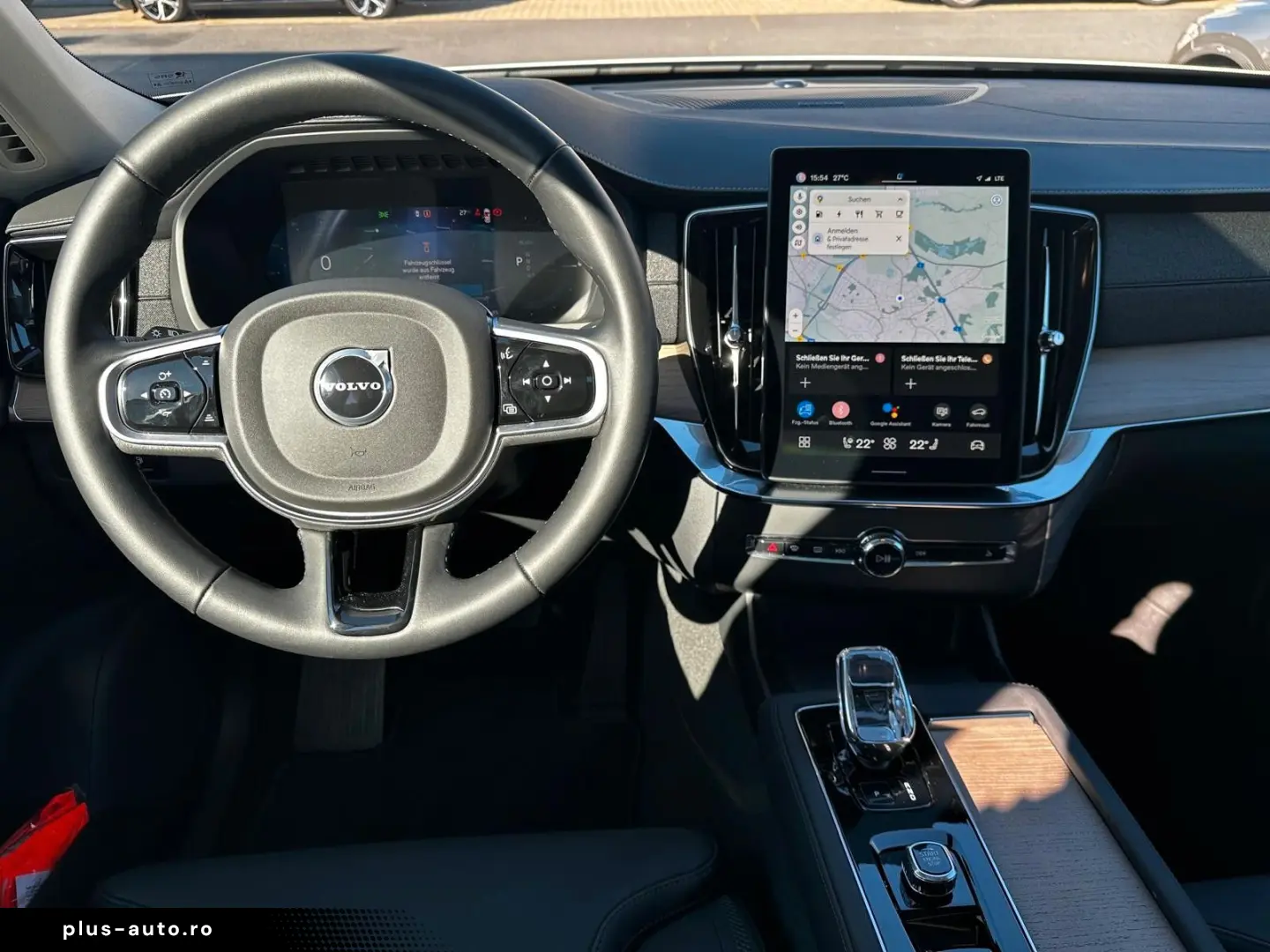 VOLVO XC90 T8 PlusDark FaceLift7-Sitzer Pano360