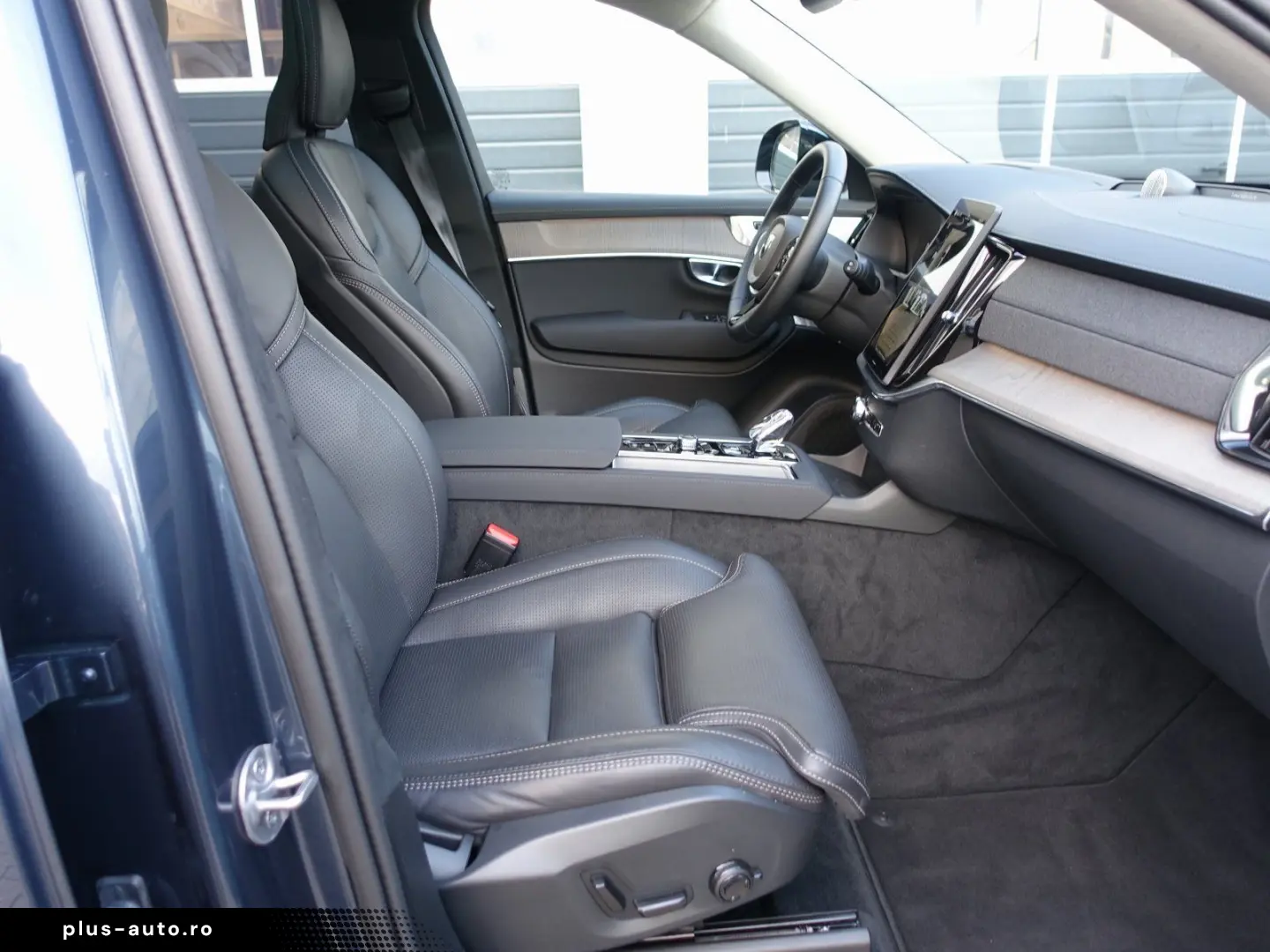 VOLVO XC90 Ultra Dark T8 AWD Plug-in 360 FourC Massage