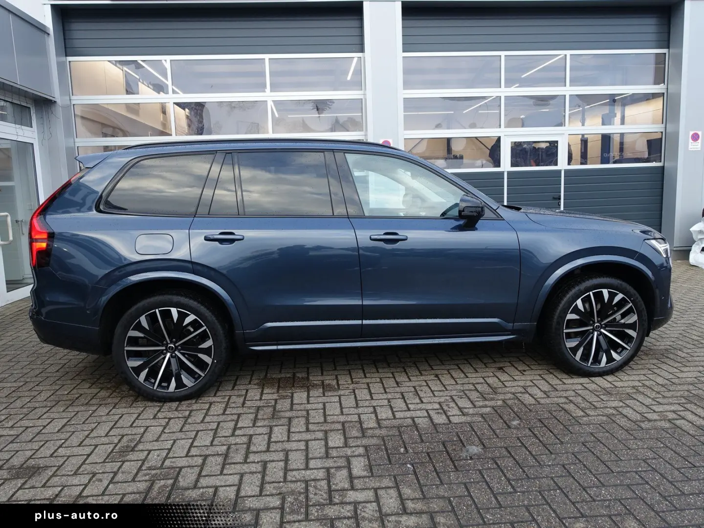 VOLVO XC90 Ultra Dark T8 AWD  PANO HUD FOUR-C B&W