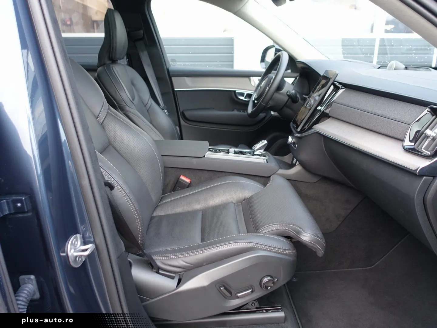 VOLVO XC90 Ultra Dark T8 AWD  PANO HUD FOUR-C B&W