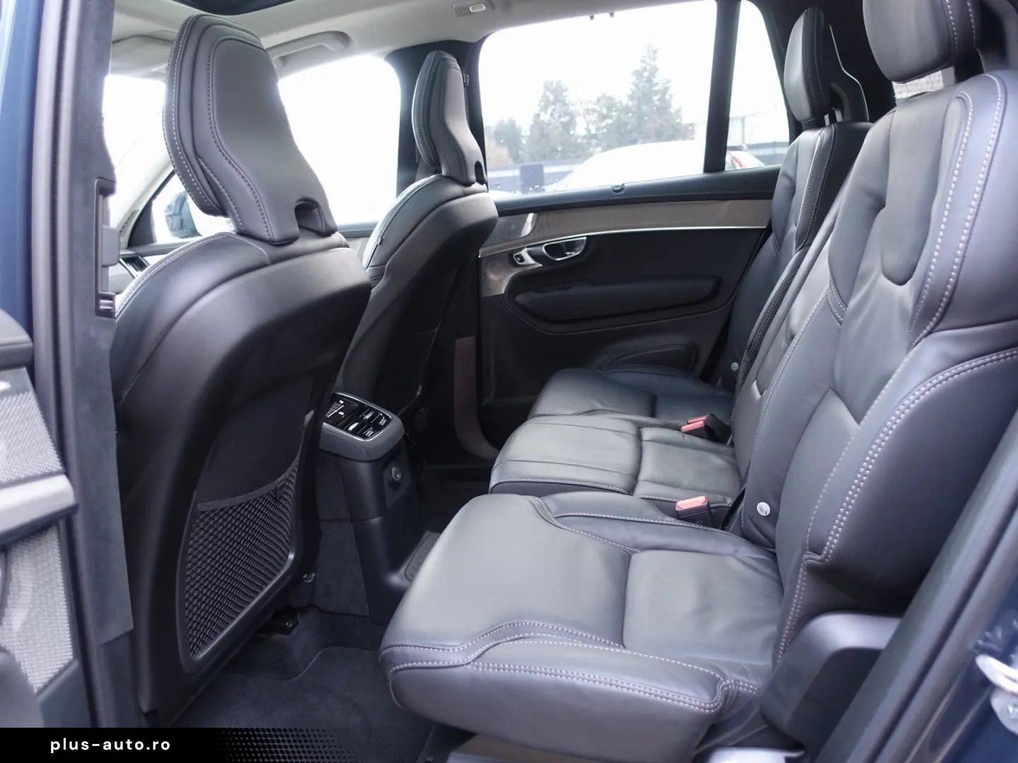 VOLVO XC90 Ultra Dark T8 AWD  PANO HUD FOUR-C B&W