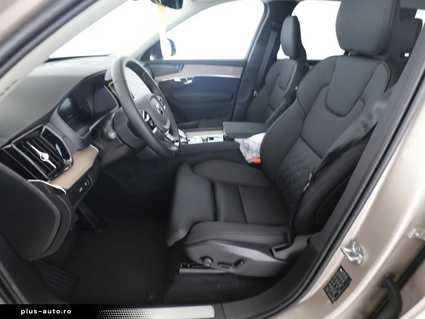 VOLVO XC90 T8 Facelift Plus Dark Plug-In LuftFW SD