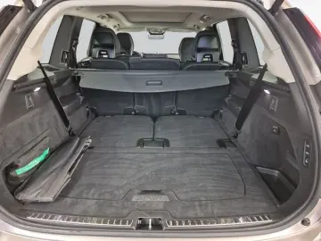 VOLVO XC90 T8 AWD Plug-in Hybrid Plus Dark Pano HuD
