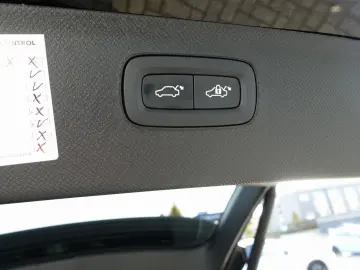 VOLVO XC90 Plus Dark T8 AWD Plug-in  360  FourC Pano