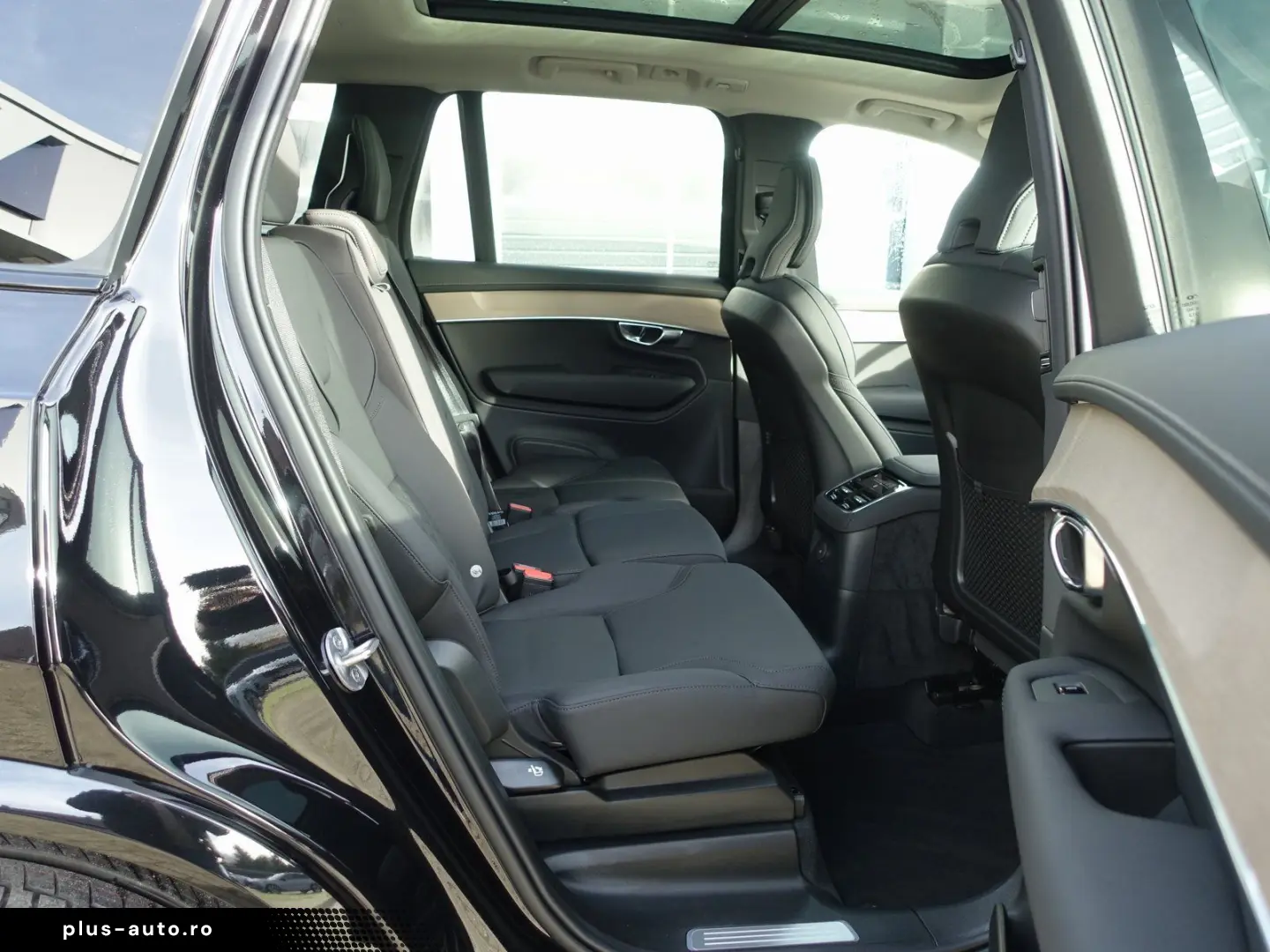 VOLVO XC90 Plus Dark T8 AWD Plug-in  360  FourC Pano