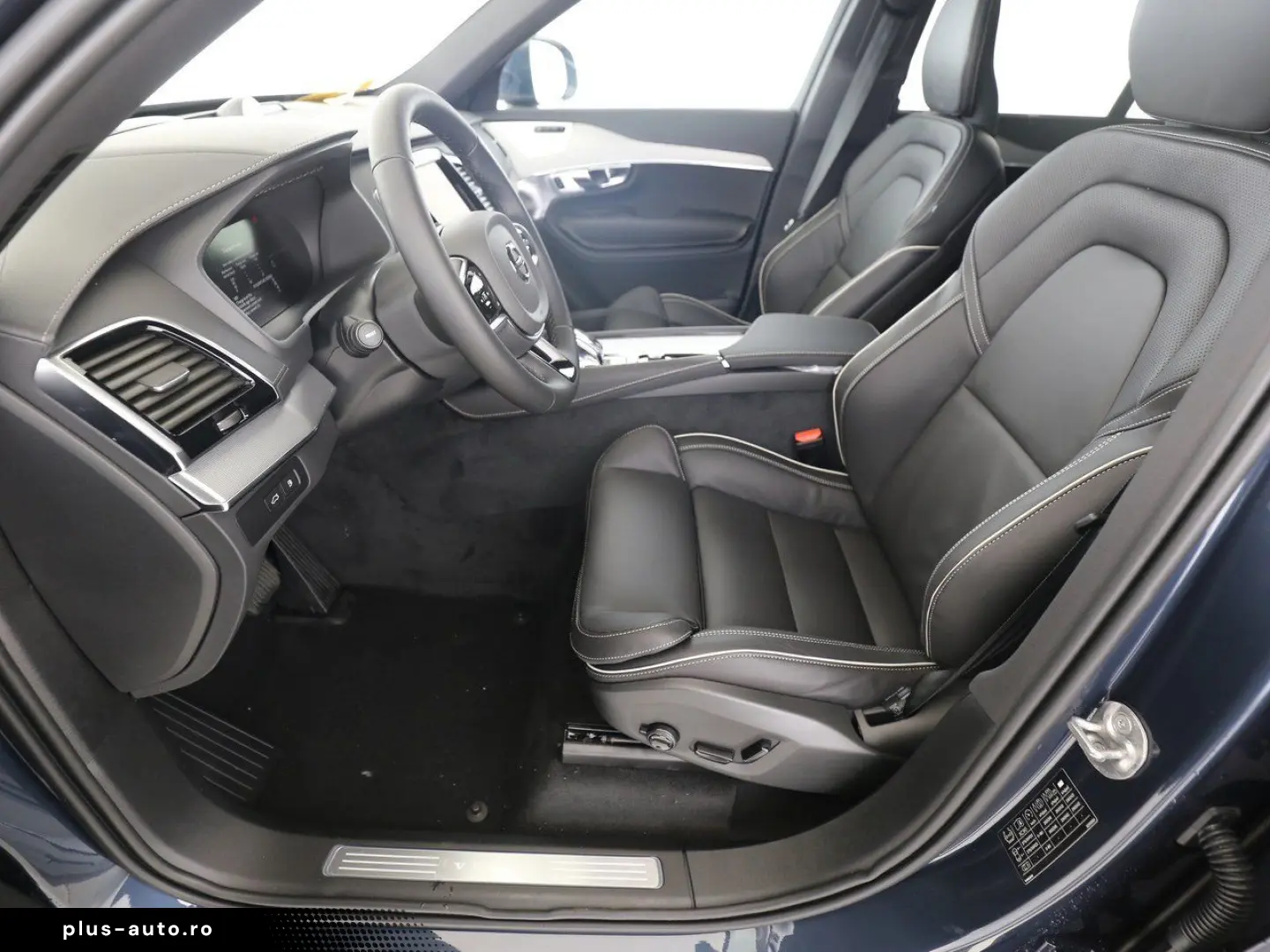 VOLVO XC90 T8 Plus Bright LUFT AHK B&W PANO HAED UP