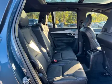 VOLVO XC90 T8 Plus Bright LUFT AHK B&W PANO HAED UP