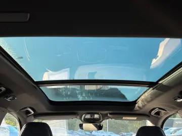 VOLVO XC90 T8 Plus Bright LUFT AHK B&W PANO HAED UP