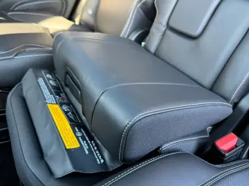 VOLVO XC90 T8 Plus Bright LUFT AHK B&W PANO HAED UP