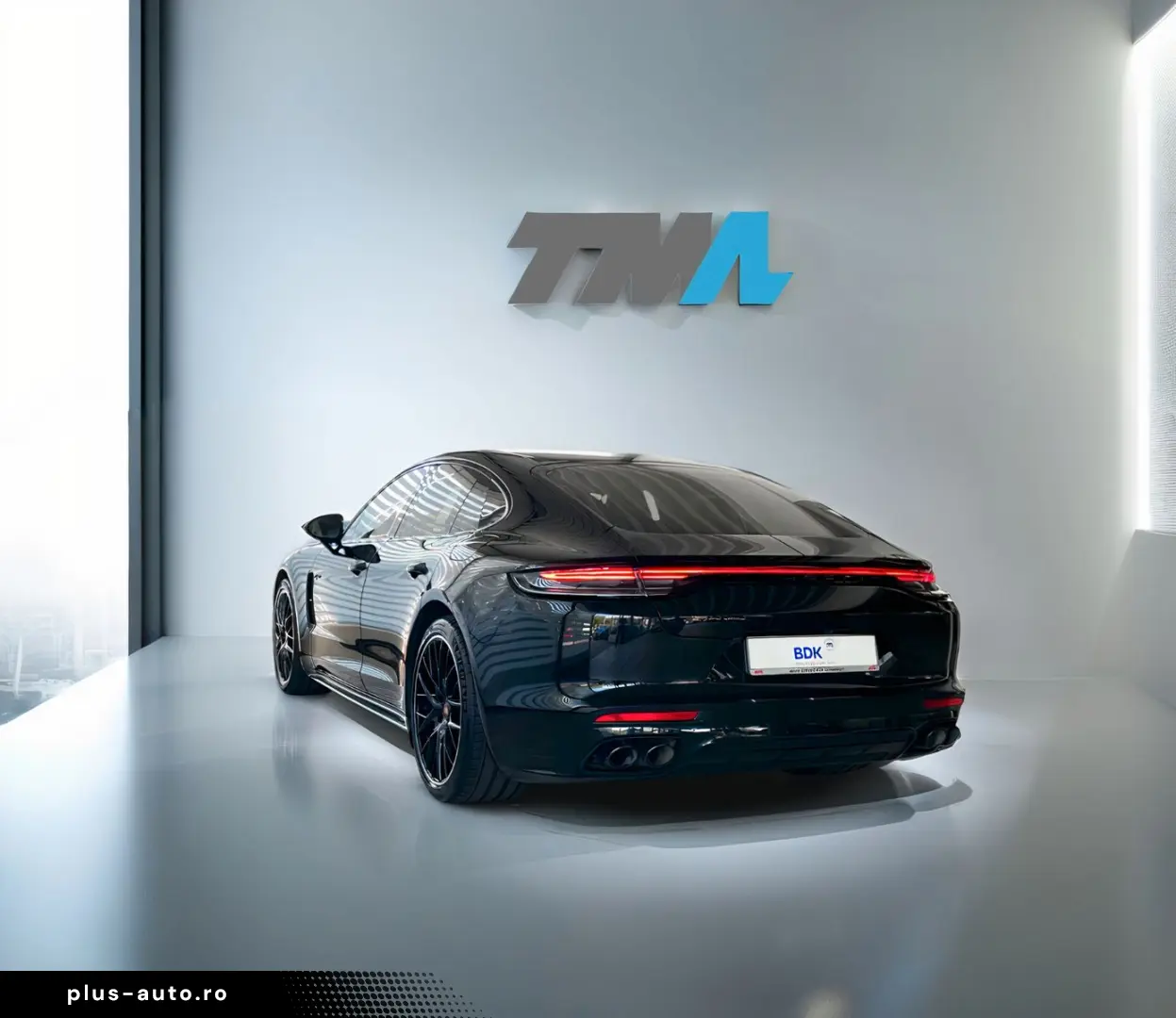 PORSCHE Panamera Turbo S E-Hybrid Burmester