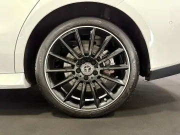 MERCEDES-BENZ CLA 250 e AMG-Line