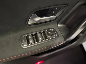 MERCEDES-BENZ CLA 250 e AMG-Line