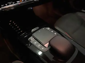 MERCEDES-BENZ CLA 250 e AMG-Line