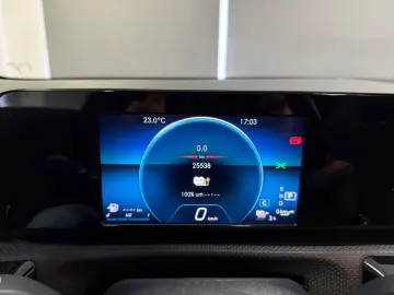 MERCEDES-BENZ CLA 250 e AMG-Line