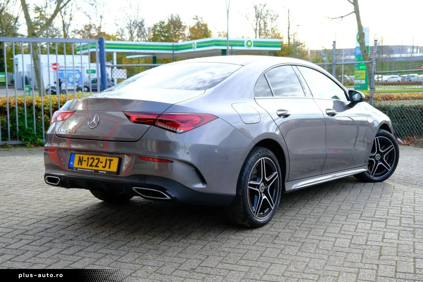 MERCEDES-BENZ CLA 250 e AMG