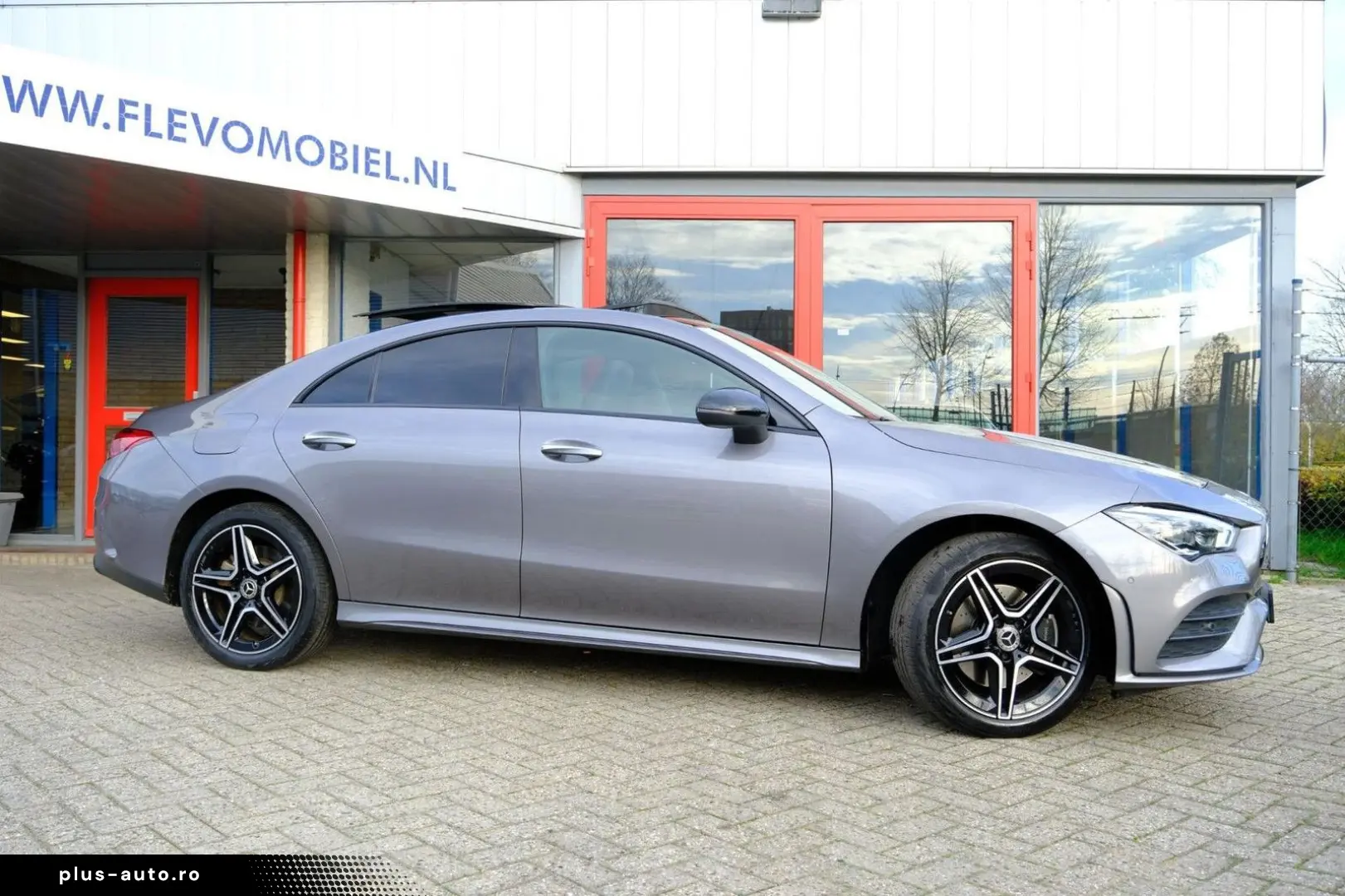 MERCEDES-BENZ CLA 250 e AMG