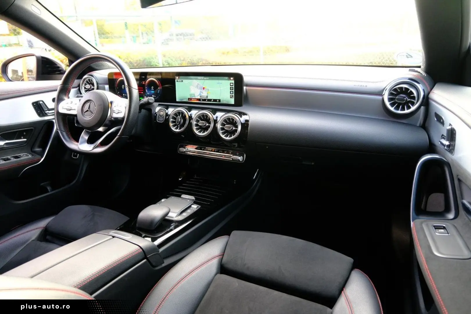 MERCEDES-BENZ CLA 250 e AMG