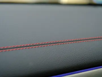 MERCEDES-BENZ CLA 250 e AMG