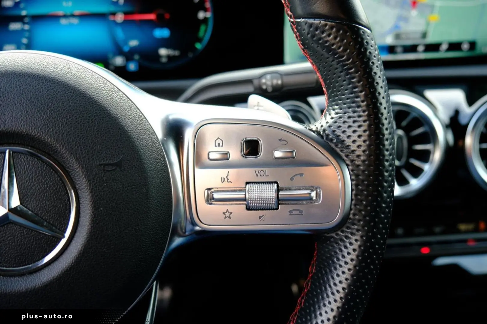 MERCEDES-BENZ CLA 250 e AMG