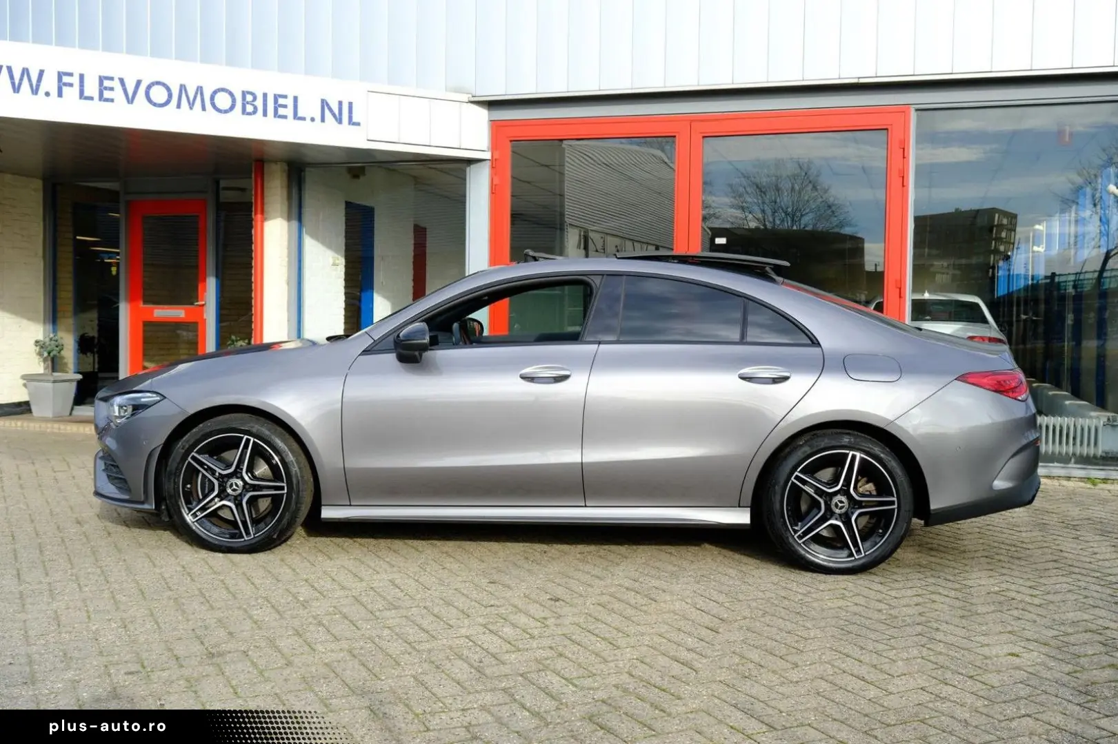 MERCEDES-BENZ CLA 250 e AMG