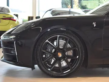 PORSCHE Panamera 4 E-Hybrid   Sport Design    SAGA
