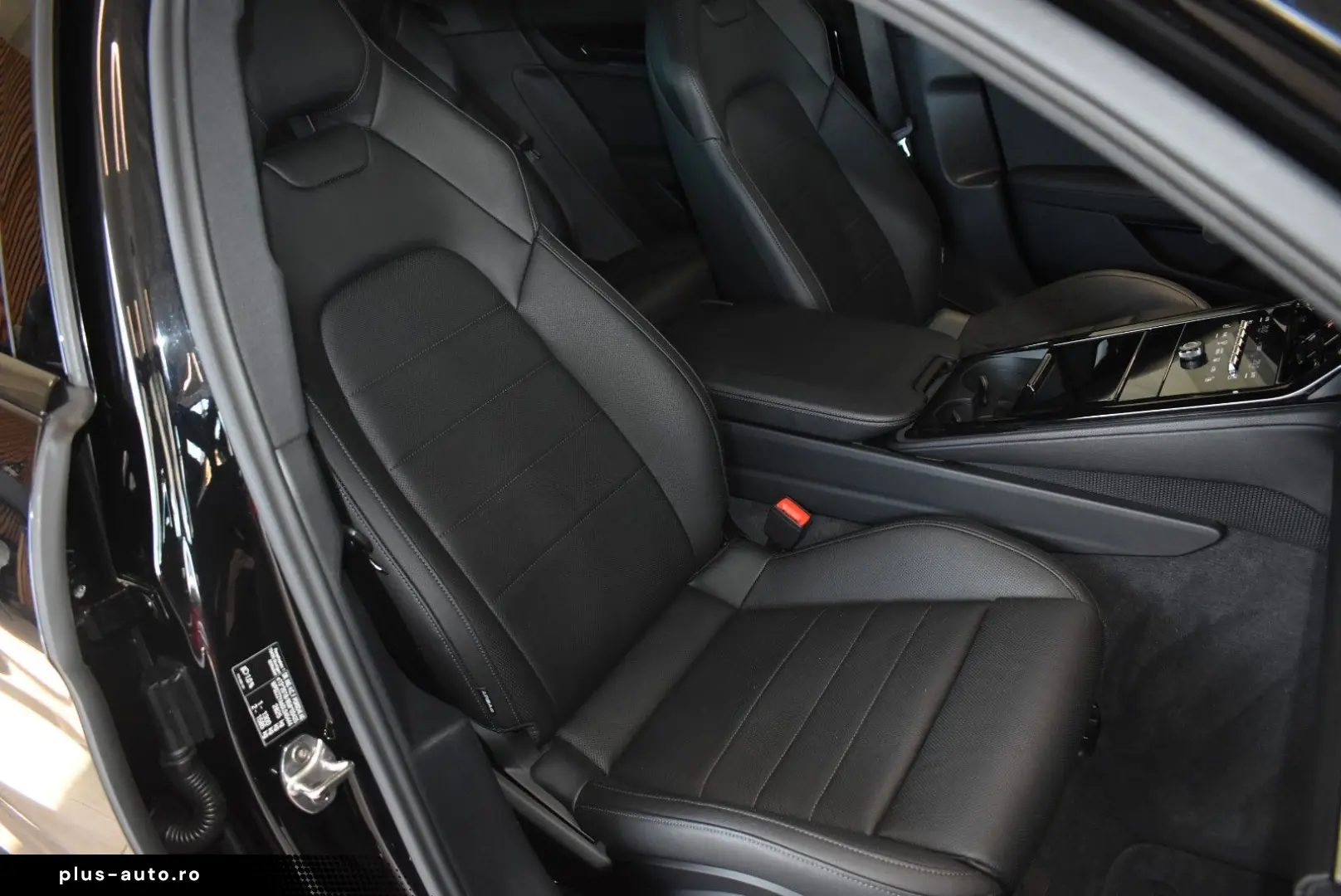 PORSCHE Panamera 4 E-Hybrid   Sport Design    SAGA