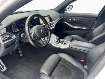 BMW 318i A M Sport LCProf. PDC Tempomat LED Sitzh.