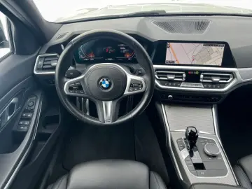 BMW 318i A M Sport LCProf. PDC Tempomat LED Sitzh.