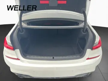 BMW 318i A M Sport LCProf. PDC Tempomat LED Sitzh.